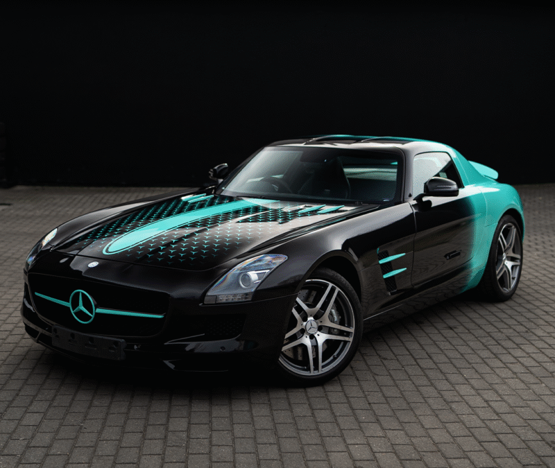 Mercedes-Benz SLS
