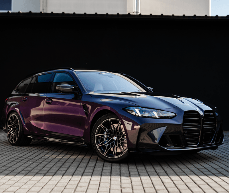BMW M3 Competition Touring Techno Violet
